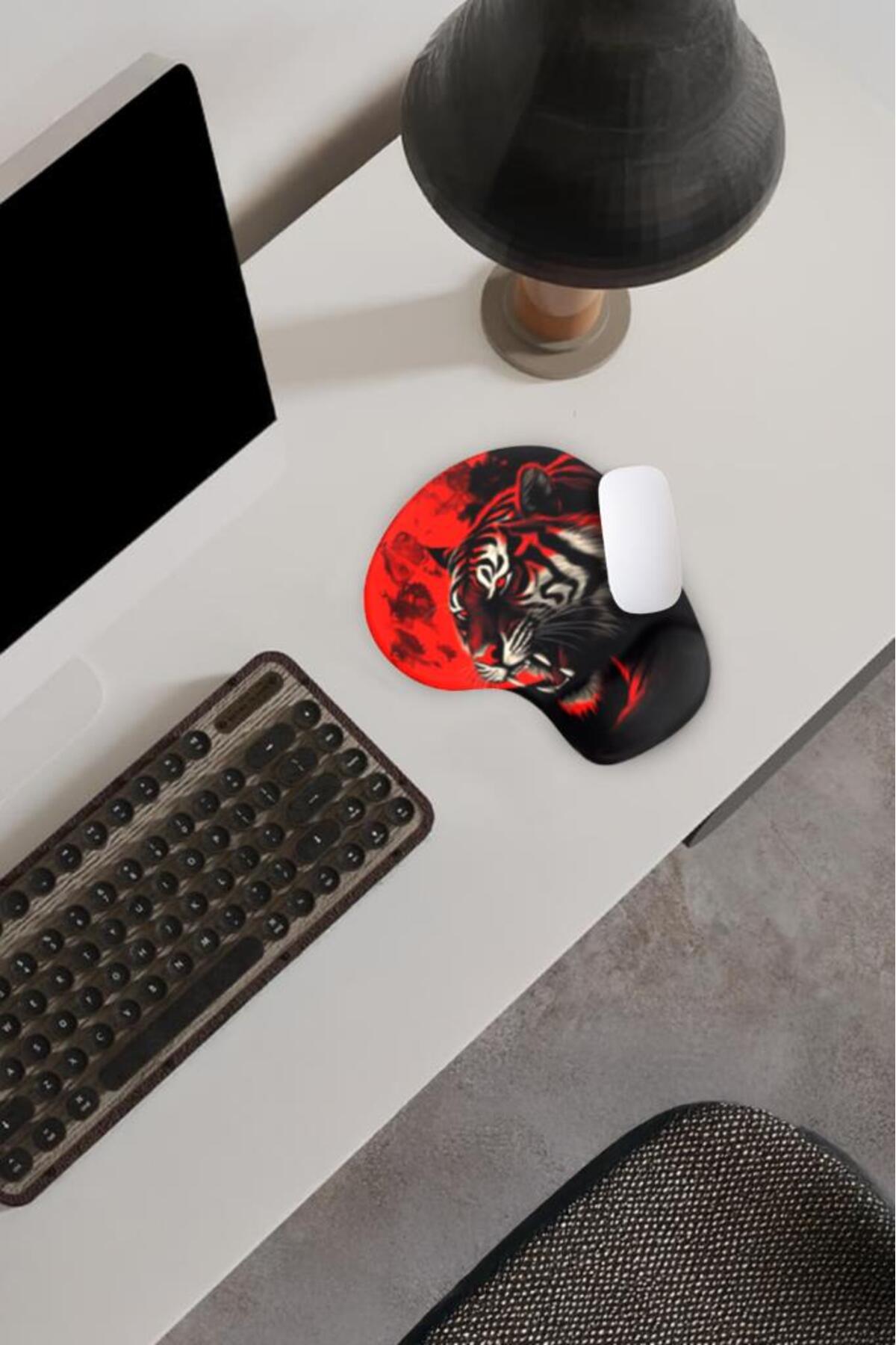 Red Flame Tiger Bilek Destekli Mouse Pad